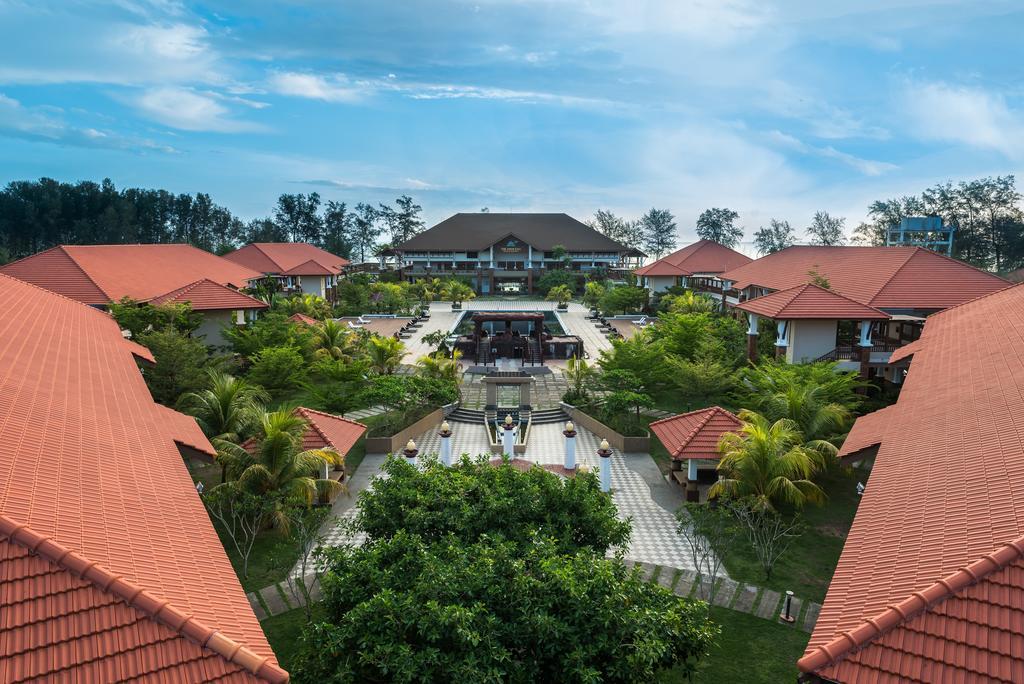 Tok Aman Bali Beach Resort @ Beachfront Kampong Ayer Tawar  Buitenkant foto